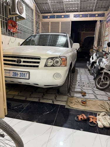 ចង់លក់ដូរទិញឡានថ្មី 02 ប៉ុង2