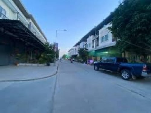 ផ្ទះអាជីវកម្មលក់ ក្នុងបុរីជីបម៉ុង ទួលពង្រ