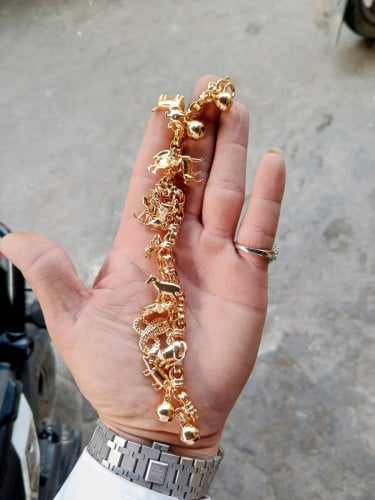 សុខសប្បាយហេងៗនៅមើលឃើញដូចក្នុងរូប