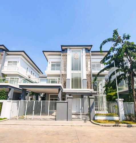 វីឡាឃ្វីន លក់បន្ទាន់នៅបុរីវ៉ារីណាក្រាំងធ្នង់