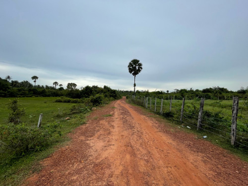 ដី​លក់​  ក្រុង​បូកគោ