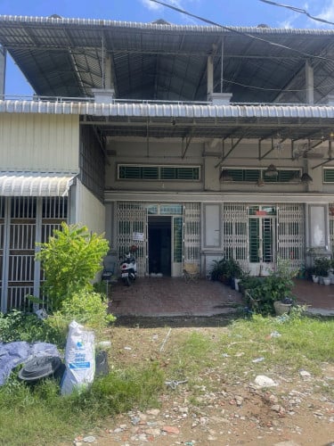 ផ្ទះលក់ធូរថ្លៃក្រោមទីផ្សាម្ចាស់ផ្ទាល់