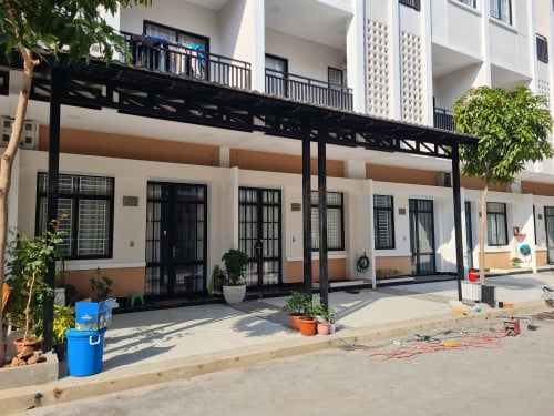 ទទួលធ្វើសំយ៉ាបផ្ទះ ដំបូលក្បឿង ដំបូលស័ង្កសី ដំបូលហ្វីប្រូ