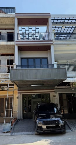 ផ្ទះលក់ឈូកមាស មុខសួន 4បន្ទប់គេង