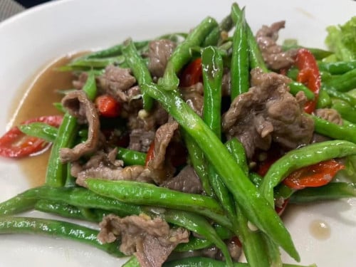 តម្លៃ5000៛ ទីតាំងផ្លូវក្រោលសេះកែងMH Motel
