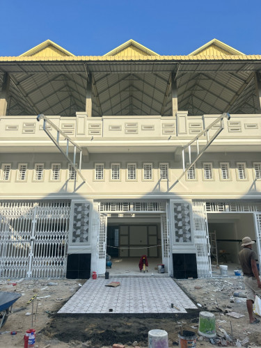 ផ្ទះពេញខ្នាត #6នាទីពីផ្សារចំការដូង_ចុះពីផ្លូវព្រៃស150ម៉ែត្រ💰 បង់ប្រចាំខែ3xx$