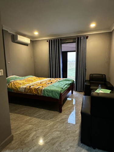 ផ្ទះល្វែងមានចំណូលស្រាប់ក្នុងមួយខែ6xx$តម្លៃ60000$ចរចារ