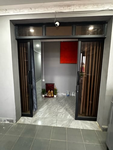 ផ្ទះល្វែងមានចំណូលស្រាប់ក្នុងមួយខែ6xx$តម្លៃ60000$ចរចារ