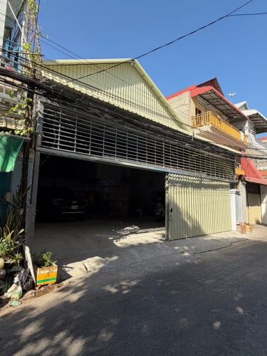 ឃ្លាំងថ្មីសម្រាប់ជួល​ 800$​ មួយខែ