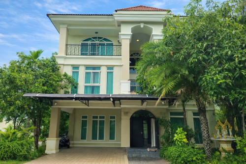 វីឡាកែងលក់បន្ទាន់នៅគម្រោង Camko City