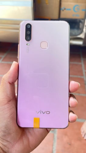 តម្លៃ សល់ត្រឹម ២០មុឺន ហ្វ្រី Cash,Charger,screen