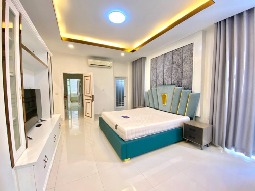 វីឡាសម្រាប់ជួល l Villa for rent at Peng Huoth Beoung Snou