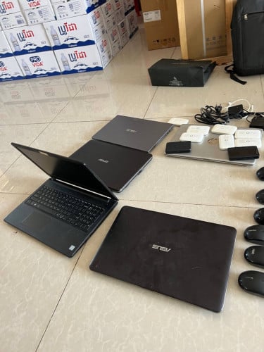 លក់ Laptop អួរ 5គ្រាប់ 250$