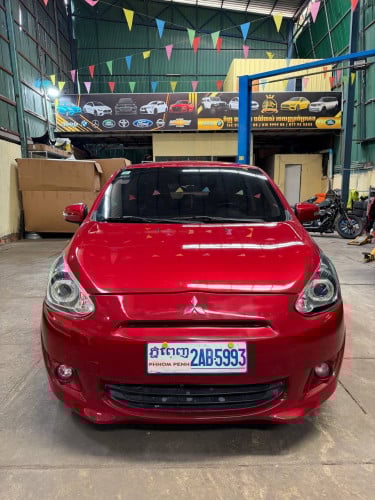 ទើបកាត់បានMirage Mitsubishi 2015  ស្តុកថ្មី