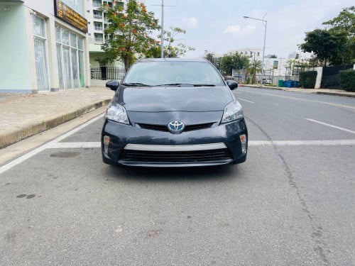 ប្រភេទក្រដាស់ពន្ធ Prius 2012 Plug in ប្រផេះ