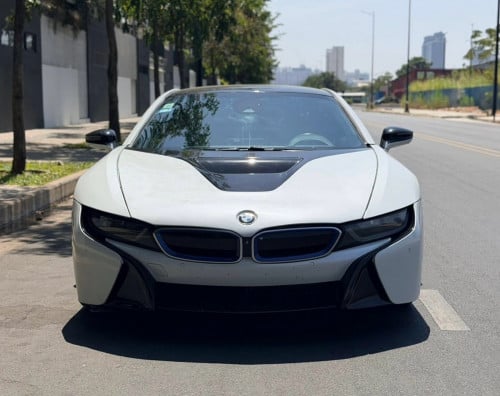 🔥BMWI8 015កាន់💰14500$💸ដកឡានភ្លាមបង់រំលស់ជាមួយឃ្លាំងផ្ទាល់