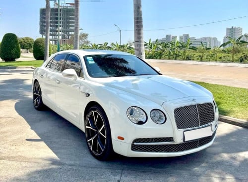 Bentley Flying Spurs 2015