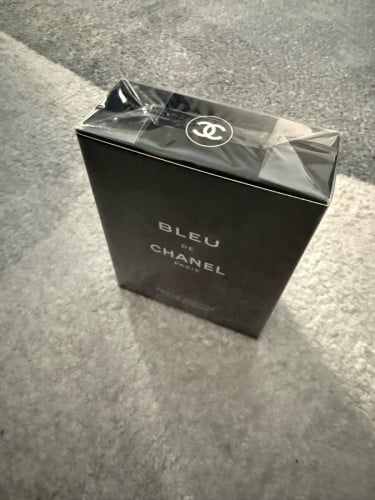 BLUE DE CHANEL PARIS