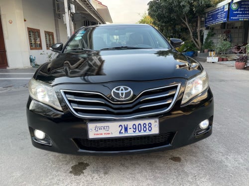 CAMRY XLE 010 full options ពណ៍ខ្មៅខាងក្នុងលឿង