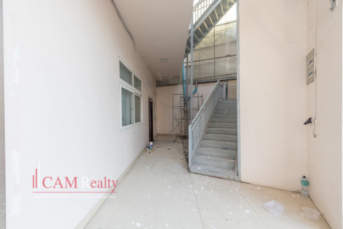 Commercial Building For Rent Along Street 598