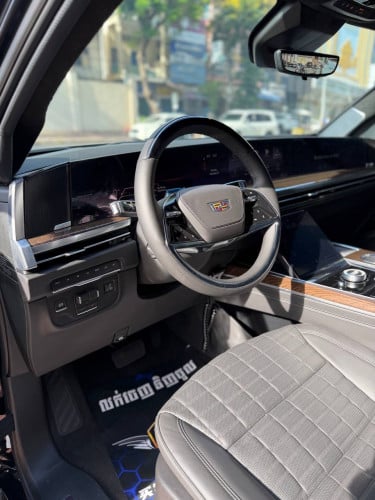 Escalade sport platinum 2025 ថ្មីខ្លាញ់គោជាប្រភេទរថយន្តកាពារគ្រាប់ប៉ាឡាំងដាស់