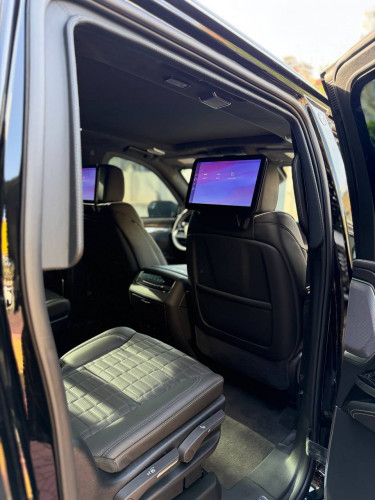 Escalade sport platinum 2025 ថ្មីខ្លាញ់គោជាប្រភេទរថយន្តកាពារគ្រាប់ប៉ាឡាំងដាស់