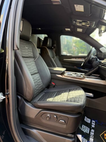 Escalade sport platinum 2025 ថ្មីខ្លាញ់គោជាប្រភេទរថយន្តកាពារគ្រាប់ប៉ាឡាំងដាស់