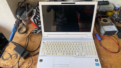 Fujitsu Laptop 583GB gtx 620M i5