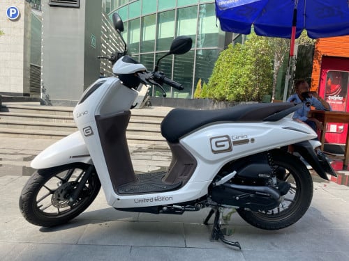 Ginio 2025 ស្មាតឃី New98%មានពន្ធកាតគ្រីស្លាកលេខ