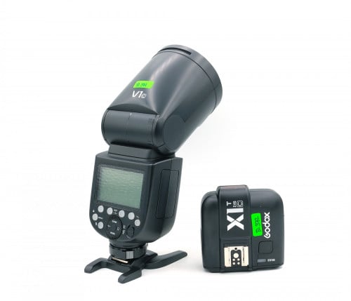 GODOX V1S + XT2 + AK-11 Diffuser