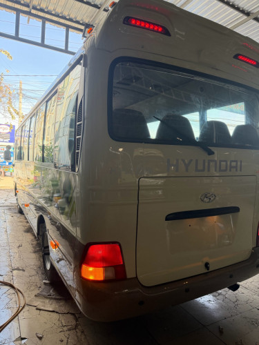 Hyundai county