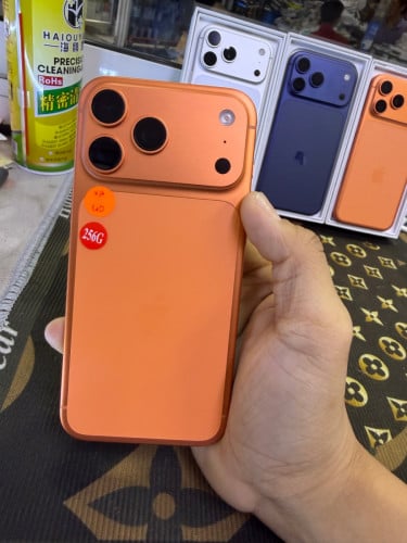 Iphone17promax XA battery 100% ទើបសាកបាន40ដង