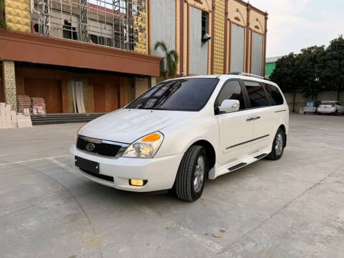 Kia Carnival 2012full option