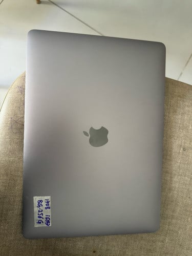 MacBook Pro 2017 13inch core i5 Ram8G 256G