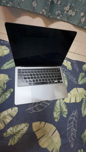 MacBook pro M1 16BG storage 256GB