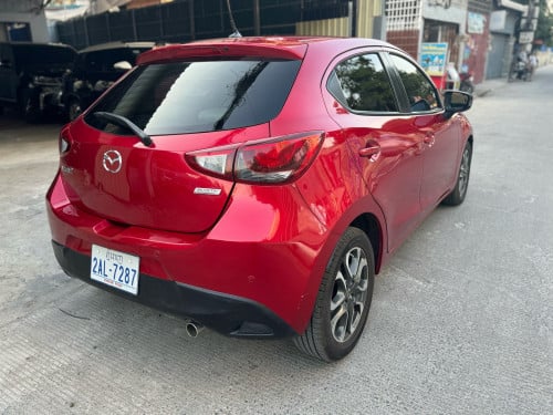 Mazda 2 2017 full