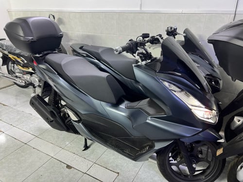PCX125CC 2023 67km new 99%