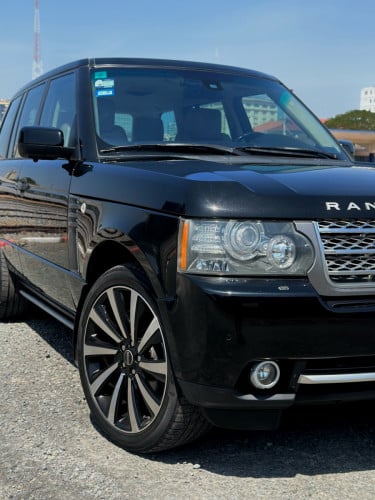 RANGE ROVER VOGUE AUTOBIOGRAPHY (អប់សិនពិសេស)