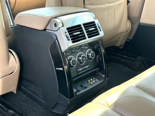RANGE ROVER VOGUE AUTOBIOGRAPHY (អប់សិនពិសេស)