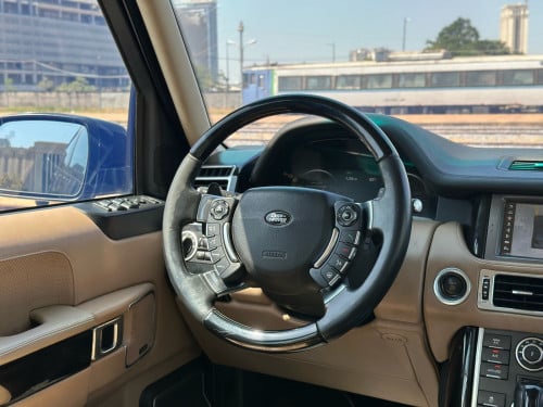RANGE ROVER VOGUE AUTOBIOGRAPHY (អប់សិនពិសេស)