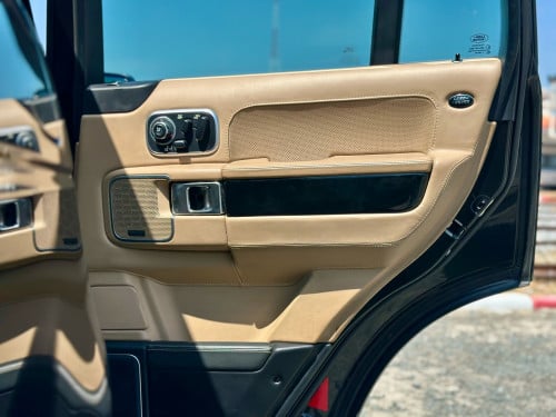 RANGE ROVER VOGUE AUTOBIOGRAPHY (អប់សិនពិសេស)