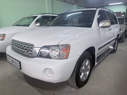 Toyota Highlander 2003 V4 ប៉ុងមួយ កៅអីចុច ក្នុងលឿង ប្រភេទឡានមូលសានុំ តុបតែងហើយស្អាត