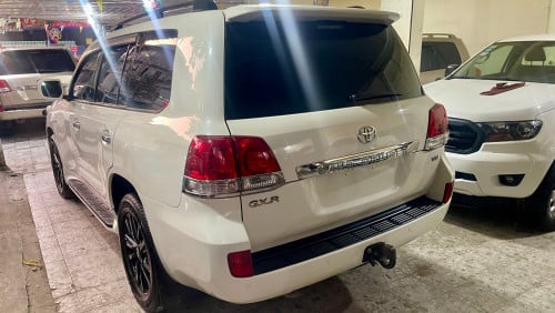 Toyota Land Cruiser 2008 V8 gasoline  urgent sale!!!