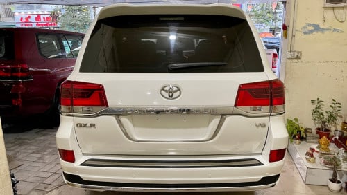 Toyota Land Cruiser GXR V6 urgent sale!!!