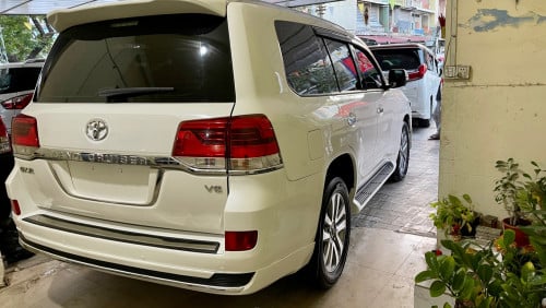 Toyota Land Cruiser GXR V6 urgent sale!!!