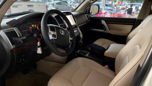 Toyota Land Cruiser GXR V6 urgent sale!!!