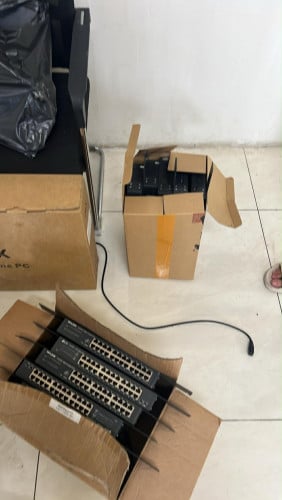 Tplink switch 24port Gigabit