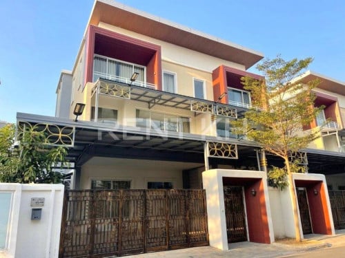 Twin Villa for rent at Chroychangva 6A