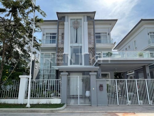 Villa for rent at Borey Borey Varina SenSok