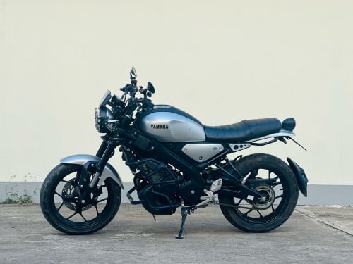 YAMAHA XSR155 នៅស្អាតដូចថ្មី + គ្រឿងលេងច្រេីនមុខ